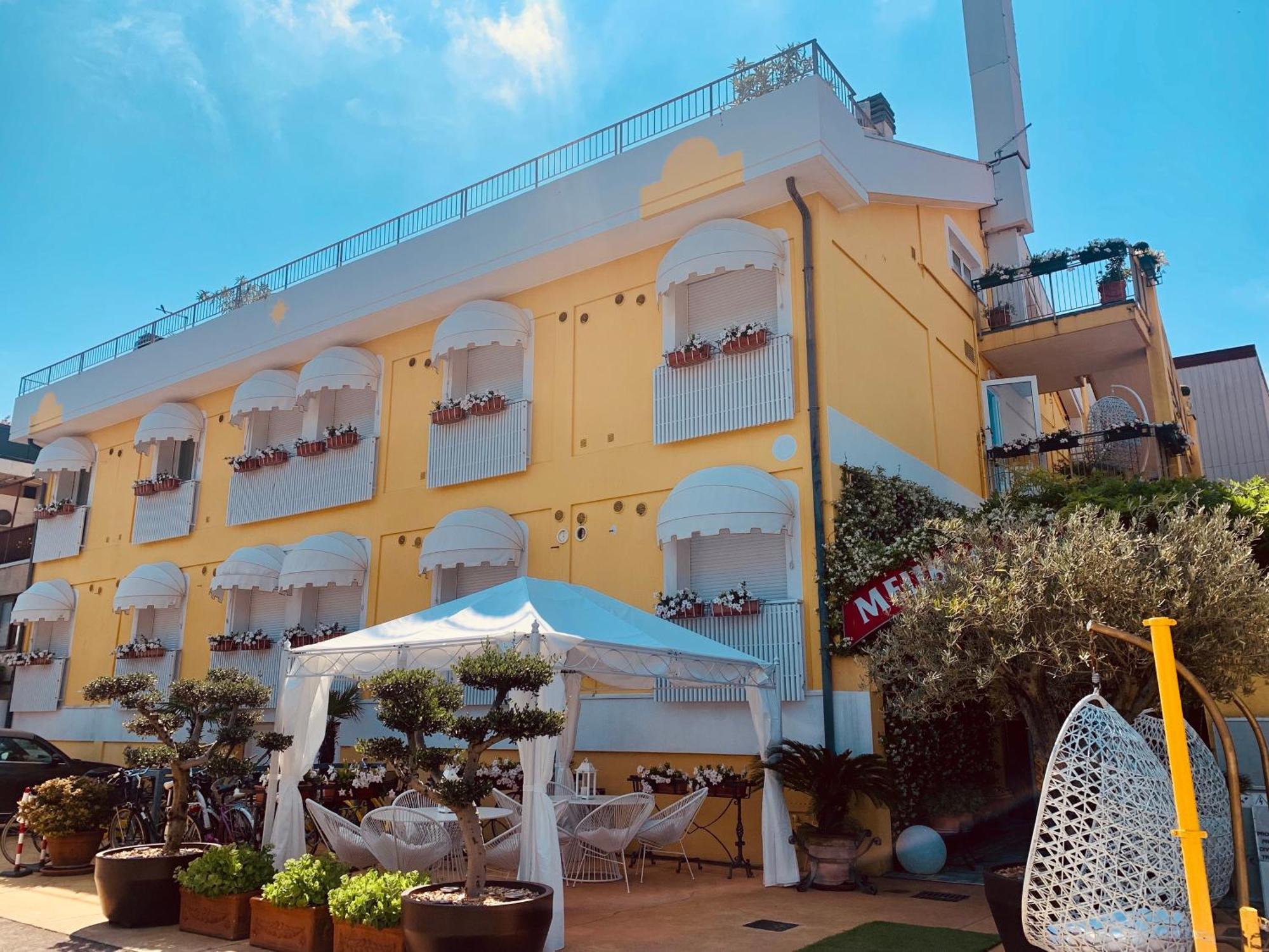 Meuble Tripoli Hotel Grado Exterior photo